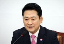 국힘 윤리위 부위원장 “충성맹세용 징계기준 사과하라”｜동아일보 국힘 윤리위 부위원장 “충성맹세용 징계기준 사과하라”