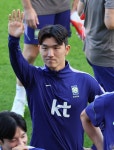 황인범, ‘김민재·황희찬과 은퇴설’ 부인…축구협회도 “사실무근”｜동아일보 황인범, ‘김민재·황희찬과 은퇴설’ 부인…축구협회도... 
