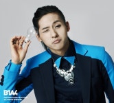 B1A4(비원에이포) 신우, 안경 벗고 파격 헤어 성숙한 남성미 뽐내 : 스포츠동아 B1A4(비원에이포) 신우, 안경 벗고 파격 헤어 성숙한 남성미 뽐내