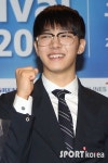 [포토] 안경 쓴 이기광, 색다른 매력… ‘꽃미소 발산’｜스포츠동아 [포토] 안경 쓴 이기광, 색다른 매력… ‘꽃미소 발산’