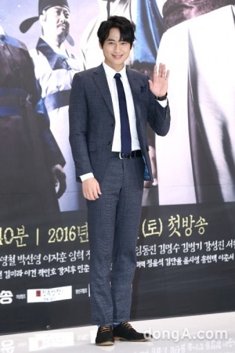 [동아포토]'장영실' 이지훈, 사극연기 파이팅! : 스포츠동아 [동아포토]'장영실' 이지훈, 사극연기 파이팅!