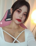 ‘관종 여캠 BJ’ 은유화, 교복 코스프레…초미니에 시스루 : 스포츠동아 ‘관종 여캠 BJ’ 은유화, 교복 코스프레…초미니에 시스루