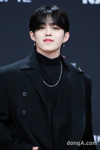 [DA포토]세븐틴 에스쿱스, 리더다운 여유 미소｜스포츠동아 [DA포토]세븐틴 에스쿱스, 리더다운 여유 미소