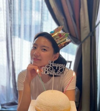 ‘배용준’ 박수진, 왕관 쓰고 청초함 폭발 [DAY컷]｜스포츠동아 ‘배용준’ 박수진, 왕관 쓰고 청초함 폭발 [DAY컷]