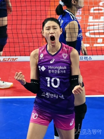 ‘2번째’ 한선수-‘4번째’ 김연경, V리그 ‘6라운드 MVP’｜스포츠동아 ‘2번째’ 한선수-‘4번째’ 김연경, V리그 ‘6라운드 MVP’