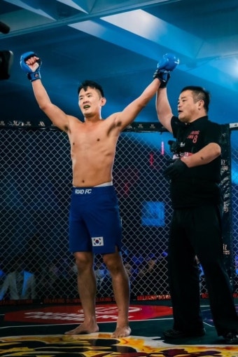 개그맨 윤형빈, 17대 1 대결 예고…상대는?｜스포츠동아 개그맨 윤형빈, 17대 1 대결 예고…상대는?