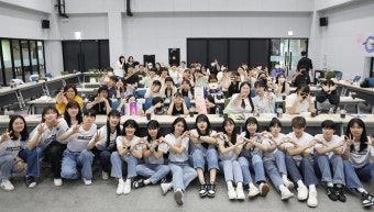 부산시설공단 여자핸드볼선수단, 준우승 기념 깜짝 팬미팅 성료｜스포츠동아 부산시설공단 여자핸드볼선수단, 준우승 기념 깜짝 팬미팅 성료