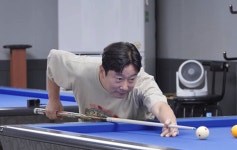 이수근, 청담동 개인 당구장 공개…1000만원 큐대 자랑 (미우새)｜스포츠동아 이수근, 청담동 개인 당구장 공개…1000만원 큐대 자랑 (미우새)