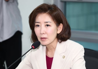 나경원, 한동훈 겨냥 “피해자였다 가해자? 난 학폭 추방 운동 중”｜동아일보 나경원, 한동훈 겨냥 “피해자였다 가해자? 난 학폭 추방 운동 중”