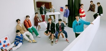 세븐틴, '세미콜론' 오리콘 위클리 해외 앨범 랭킹 1위…흥행ing | 디스패치 | 뉴스는 팩트다! 세븐틴, '세미콜론' 오리콘 위클리 해외 앨범...