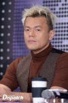 JYP, 교복광고 전면 수거…