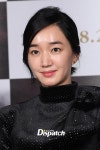 [현장포토] 우아를 입었어...수애, 상류층 비주얼 | 디스패치 | 뉴스는 팩트다! [현장포토] 우아를 입었어...수애, 상류층 비주얼