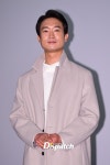[현장포토] “오늘은, 착한미소”…조우진, 부드러운 남자 | 디스패치 | 뉴스는 팩트다! [현장포토] “오늘은, 착한미소”…조우진, 부드러운 남자
