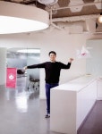 : (주)어뮤즈트래블 오서연 대표 누구에게나 즐거운 여행이 시작되다! : (주)어뮤즈트래블 오서연 대표 / 하정희 글 ; 김윤해 사진