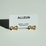 올은(ALLEUN) 실버925 볼드 리본 은 귀걸이 - 후기 | 무신사