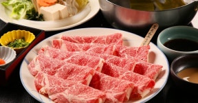 홋카이도의 인기 쇠고기 샤브샤브와 스키야키Beef Shabu