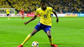 Spain: The Swede who rejected Real Madrid visits the Bernabeu | MARCA in English The Swede who rejected Real Madrid visits the... 