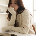 [클래식 버튼 꽈배기카라니트]