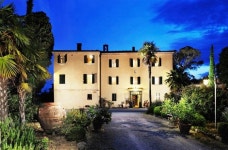 보르고 카사비앙카 호텔 아스키아노 - 호텔 가격비교