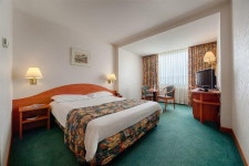 라마다 부쿠레슈티 파크 - 호텔 가격비교