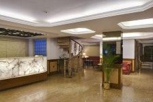 트리보 모나르크 브리게이드 로드, 방갈로르 - 호텔 가격비교