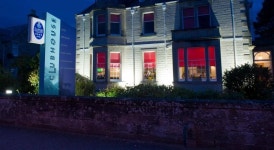 더 클럽하우스 호텔, 네언 - 호텔 가격비교