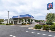 Motel 6 Kokomo - Compare Deals