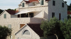 빌라 엘라 포스티라 - 실시간 특가 검색 및 비교