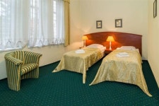 쿠로르트 아그네스 빌라 선소우치-다우크, 쿠도바 즈드루이 - 호텔 가격비교