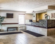 퀄리티 인 바이 더 베이, 트래버스 시티 - 호텔 가격비교