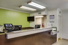 스튜디오 6 휴스턴 웨스트 - 호텔 가격비교