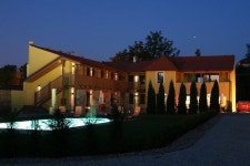 호텔 가르니 클라렛, 발티세 - 호텔 가격비교