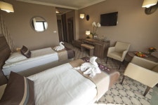 호텔 미스트럴 스포츠, 그뉘비노 - 호텔 가격비교