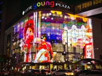 아이폰으로 담아본 롯데-신세계 백화점 연말 장식 대전(大戰) : 클리앙