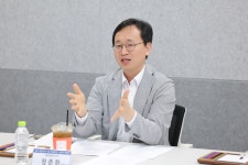 공간 컴퓨팅(종합)편 - 공간 컴퓨팅과 가상·증강현실 | e경제정보리뷰 | KDI 경제교육·정보센터