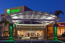 웨스트 코비나 홀리데이 인 웨스트 커비나 (Holiday Inn West Covina) 이용 후기 웨스트 코비나에 있는 홀리데이 인 웨스트... 