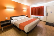 스테픈빌 모텔 6 스티븐빌, 텍사스 (Motel 6 Stephenville, TX) 이용 후기 스테픈빌에 있는 모텔 6 스티븐빌, 텍사스 (Motel 6... 