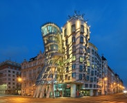 프라하 댄싱 하우스 호텔 (Dancing House Hotel) 이용 후기 프라하에 있는 댄싱 하우스 호텔 (Dancing House Hotel)