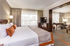 산티아고 호텔 플라자 엘 보스케 에브로 (Hotel Plaza El Bosque Ebro) 이용 후기 산티아고에 있는 호텔 플라자 엘 보스케 에브로... 