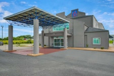 Reviews for Motel 6 Montgomery, AL - Airport, Hope Hull Motel 6 Montgomery, AL - Airport in Hope Hull