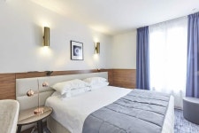 파리 호텔 로열 파르 (Hôtel Royal Phare) 이용 후기 파리에 있는 호텔 로열 파르 (Hôtel Royal Phare)