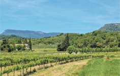 르바루 2 bedroom accommodation in Le Barroux 이용 후기 르바루에 있는 2 bedroom accommodation in Le Barroux