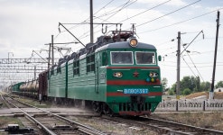 Kazakhstan Railways: VL80S-387 electric loco with a freight train - a photo on Flickriver