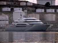Ships, Boats and Yachts | Page 32 | SkyscraperCity Forum Ships, Boats and Yachts