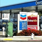 Chevron - Uptown에서 주유소일 Chevron