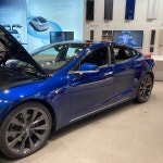 TESLA - 청담동 - 강남구 영동대로 730에서의 사진