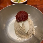 장원막국수 - 고기동에서 국수 전문점일에서의 사진