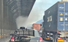실시간 부산 동서고가도로 사상방면 사고로 도로마비 | 보배드림 교통사고/블박