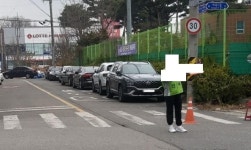 [주차] 완산구청 담당자분? 단속한다면서요? | 보배드림 교통사고/블박