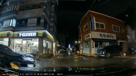 꼭 십자 도로에선 한템포 쉬어갑시다 | 보배드림 교통사고/블박
